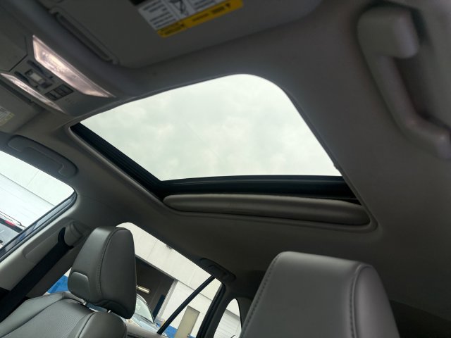 Used 2022 Toyota RAV4 Limited w/ Limited Grade Weather Package AWD/4WD image 16