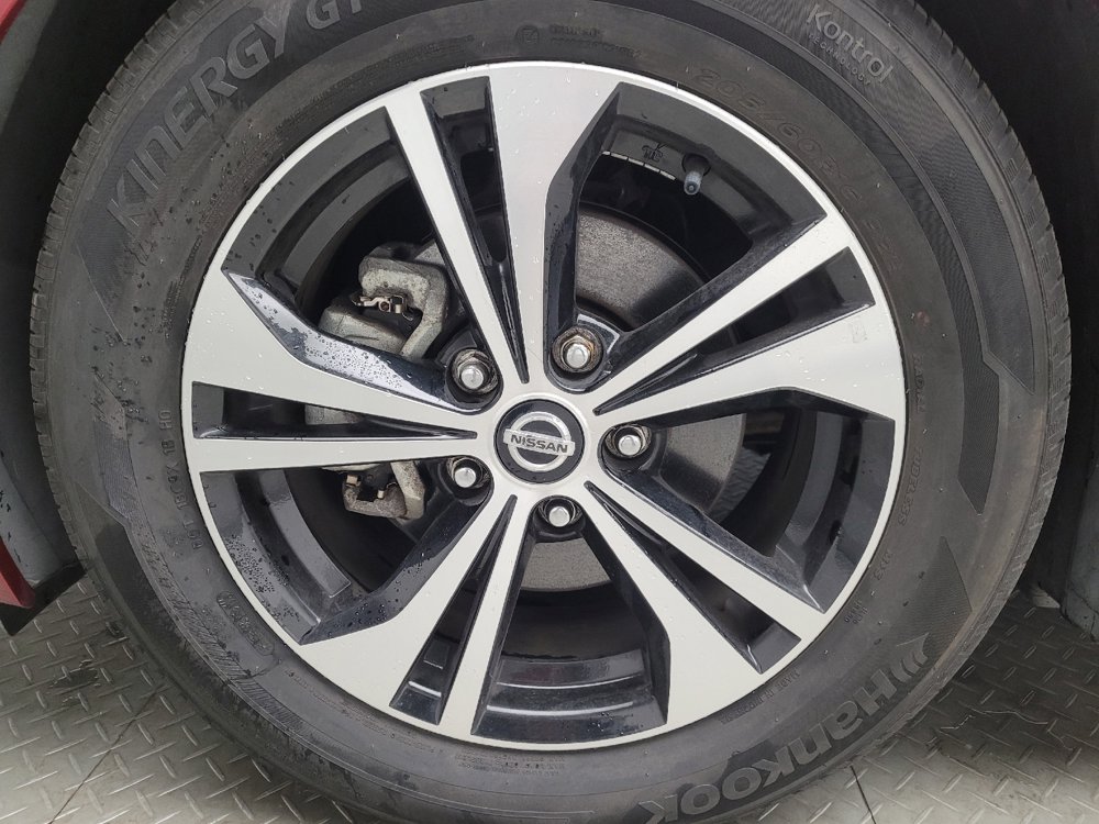 Used 2020 Nissan Sentra SV FWD image 31