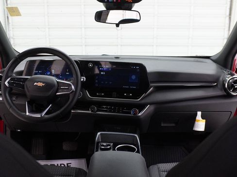 Used 2026 Chevrolet Equinox LT w/ LPO, Floor Liner Package FWD image 26