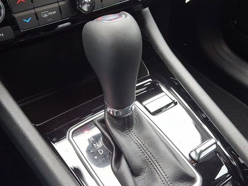 New 2026 Jeep Compass Latitude image 14