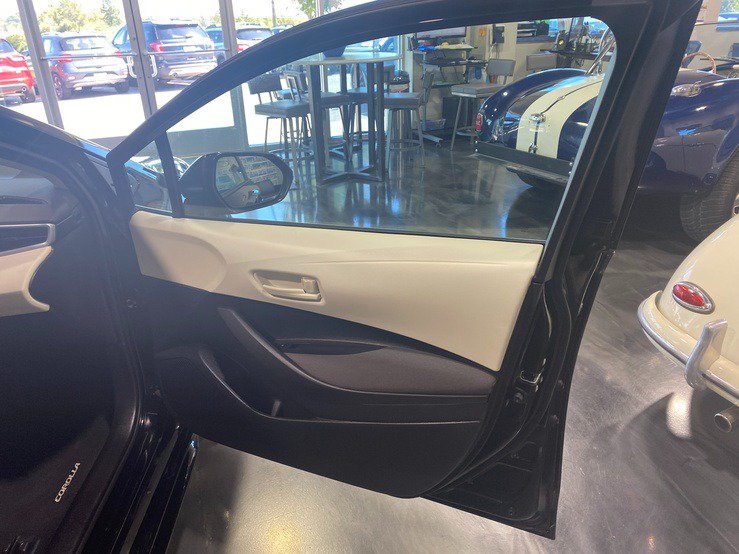 Used 2026 Toyota Corolla LE FWD image 20