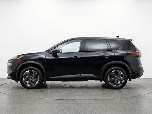 Used 2025 Nissan Rogue SV AWD/4WD image 5
