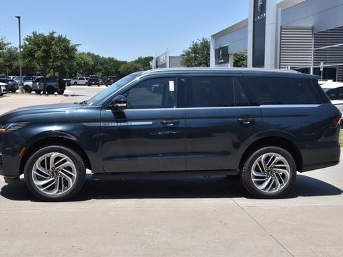 New 2026 Lincoln Navigator Reserve AWD/4WD image 11