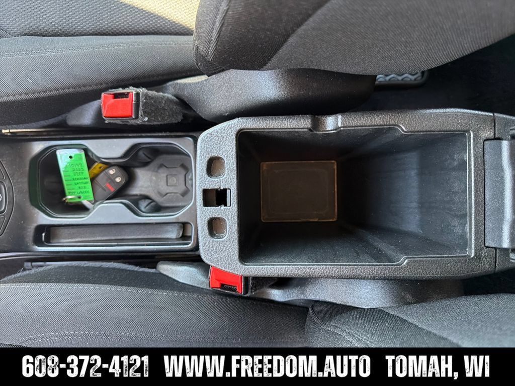 Used 2023 Jeep Renegade Latitude AWD/4WD image 25