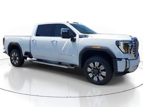 New 2026 GMC Sierra 2500 Denali w/ Technology Package AWD/4WD image 2
