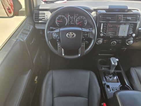 Used 2024 Toyota 4Runner TRD Off-Road Premium AWD/4WD image 9
