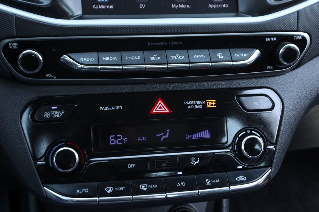 Used 2019 Hyundai Ioniq Electric FWD image 28