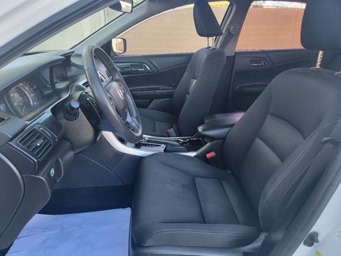 Used 2015 Honda Accord Sport image 11