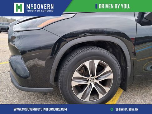 Used 2021 Toyota Highlander XLE image 7