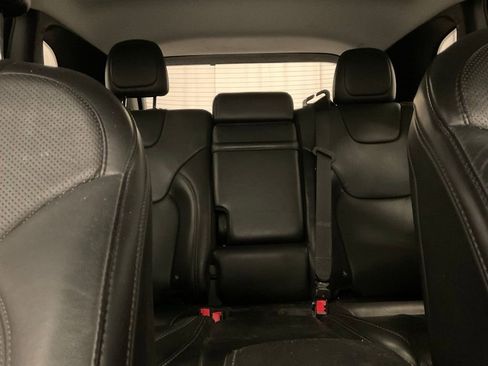 Used 2019 Jeep Cherokee Limited AWD/4WD image 24