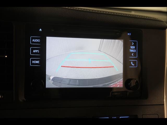 Used 2017 Toyota Sienna XLE Premium AWD/4WD image 13