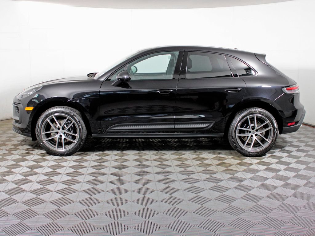 Certified 2026 Porsche Macan AWD/4WD image 2