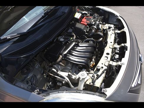 Used 2014 Nissan Versa S Plus FWD image 35