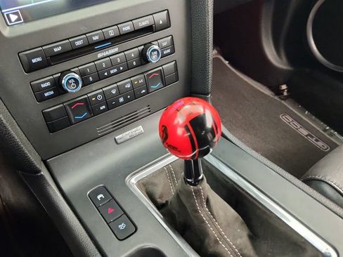 Used 2010 Ford Mustang Shelby GT500 RWD image 64