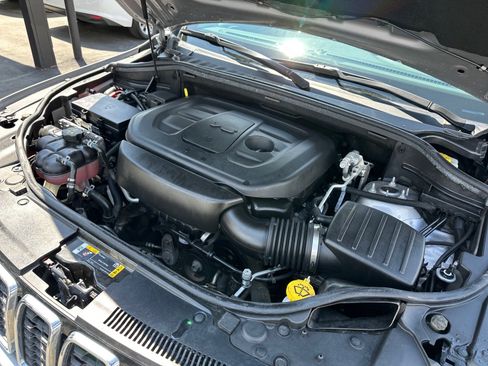 Used 2021 Jeep Grand Cherokee Laredo AWD/4WD image 12