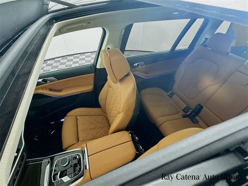 Used 2026 BMW X7 xDrive40i image 23