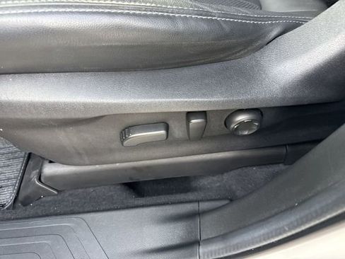 Used 2024 Subaru Ascent Limited w/ Technology Package AWD/4WD image 12