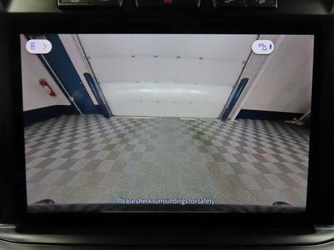 Used 2024 Ford F350 Lariat w/ Black Appearance Package image 22