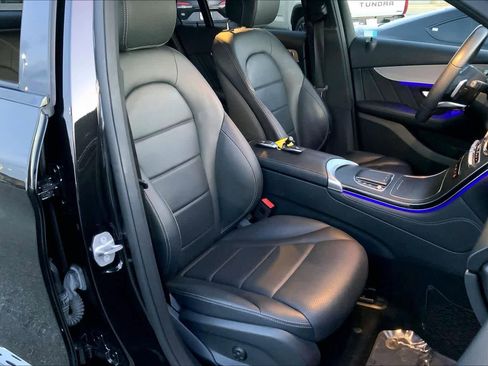 Used 2020 Mercedes-Benz GLC 300 4MATIC Coupe image 9