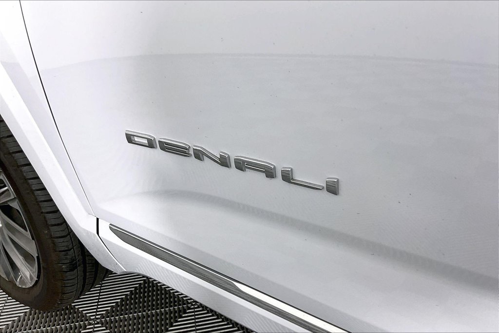 Used 2026 GMC Terrain Denali w/ LPO, Floor Liner Package AWD/4WD image 20