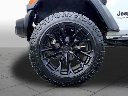 Used 2024 Jeep Wrangler Unlimited Sport AWD/4WD image 15