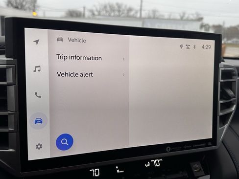 Used 2022 Toyota Tundra Platinum image 31