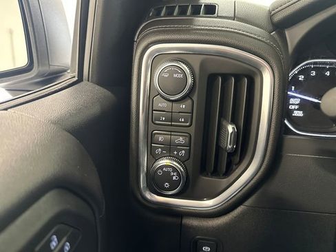 Used 2021 GMC Sierra 1500 Elevation image 28
