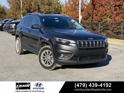 Used 2019 Jeep Cherokee Latitude Plus w/ Comfort/Convenience Group