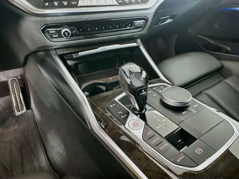 Used 2021 BMW 330i xDrive Sedan w/ M Sport Package AWD/4WD image 25