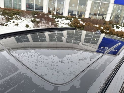 Certified 2023 Volvo XC40 B5 Plus w/ Driver Assist Package image 10