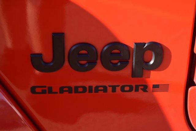 Used 2024 Jeep Gladiator Sport AWD/4WD image 13