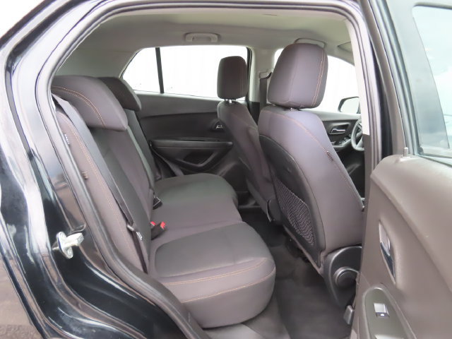 Used 2017 Chevrolet Trax LS AWD/4WD image 26