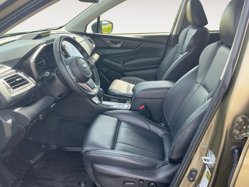 Certified 2024 Subaru Ascent Limited w/ Technology Package AWD/4WD image 9