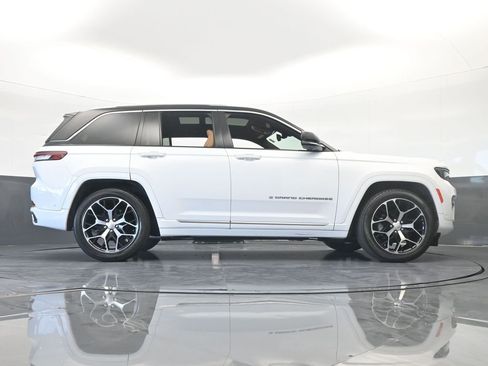 Used 2024 Jeep Grand Cherokee Summit image 68