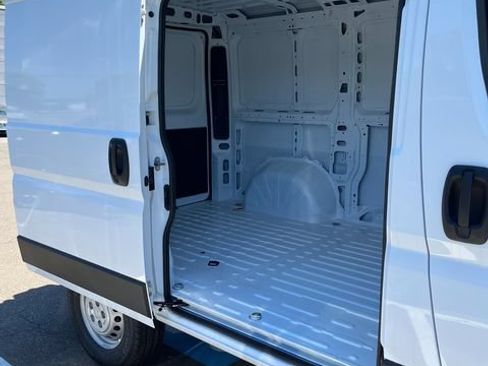 New 2026 RAM ProMaster 1500 w/ Convenience Group FWD image 2