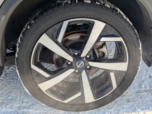 Used 2022 Nissan Rogue Sport SL w/ Premium Package image 12