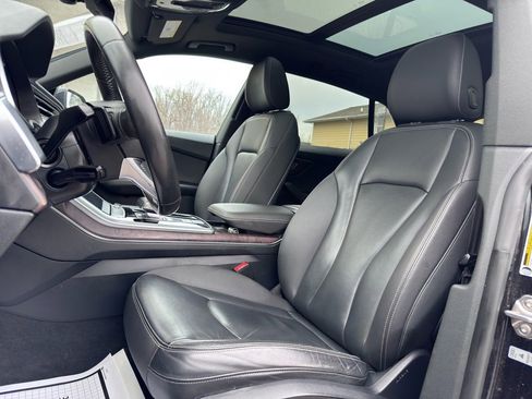 Used 2019 Audi Q8 Premium w/ Convenience Package image 16
