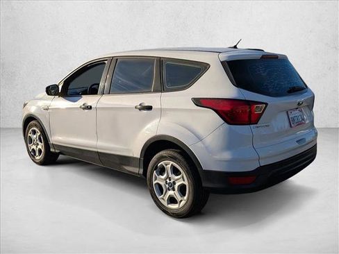Used 2019 Ford Escape S image 7