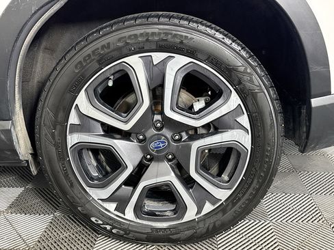 Used 2024 Subaru Ascent Limited w/ Technology Package image 36