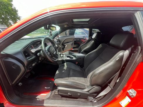 Used 2020 Dodge Challenger GT w/ Plus Package RWD image 7