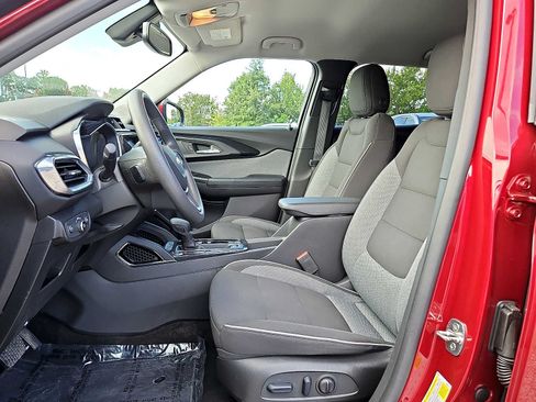 Used 2023 Chevrolet TrailBlazer LT w/ Convenience Package AWD/4WD image 13