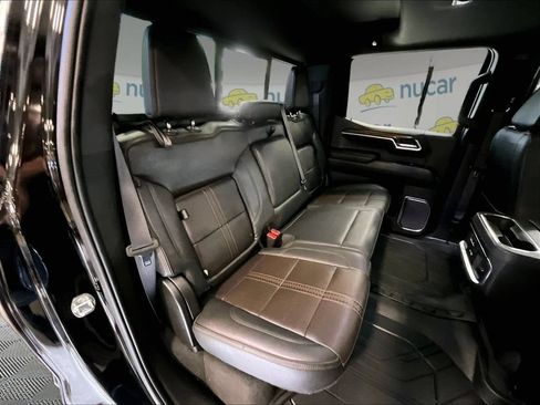 Used 2022 Chevrolet Silverado 1500 High Country w/ High Country Premium Package AWD/4WD image 16