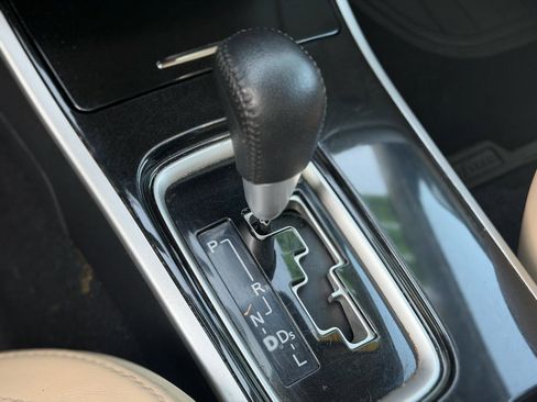 Used 2020 Mitsubishi Outlander SEL FWD image 23