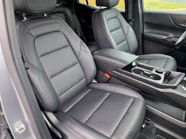 Used 2026 Chevrolet Equinox LT w/ Convenience Package II FWD image 40