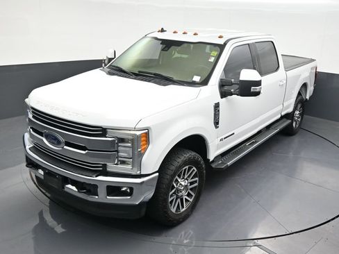Used 2019 Ford F250 Lariat w/ Lariat Ultimate Package AWD/4WD image 15
