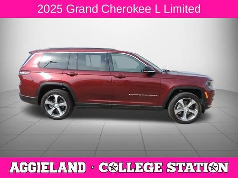 Used 2025 Jeep Grand Cherokee L Limited w/ Luxury Tech Group II image 2