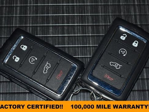 Certified 2024 Jeep Wagoneer L Series II w/ Flexible Seating Group AWD/4WD image 15
