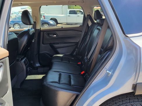 Used 2022 Nissan Rogue SL w/ SL Premium Package image 23