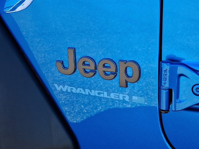 Used 2024 Jeep Wrangler Unlimited AWD/4WD image 28