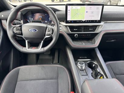Used 2025 Ford Explorer ST